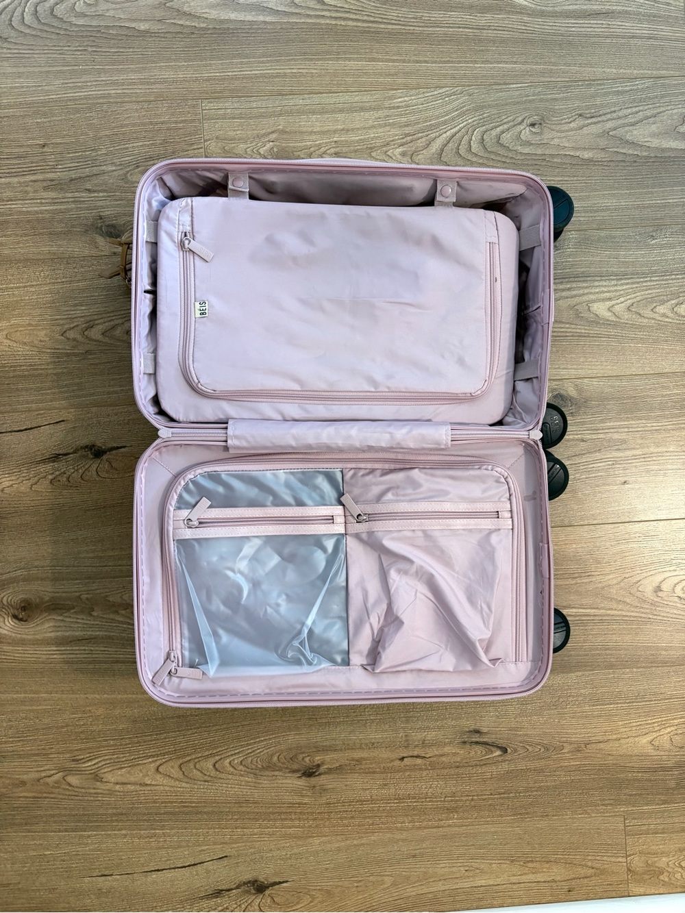 BEIS Small Carry On Roller in Atlas Pink - Picture 7 of 12